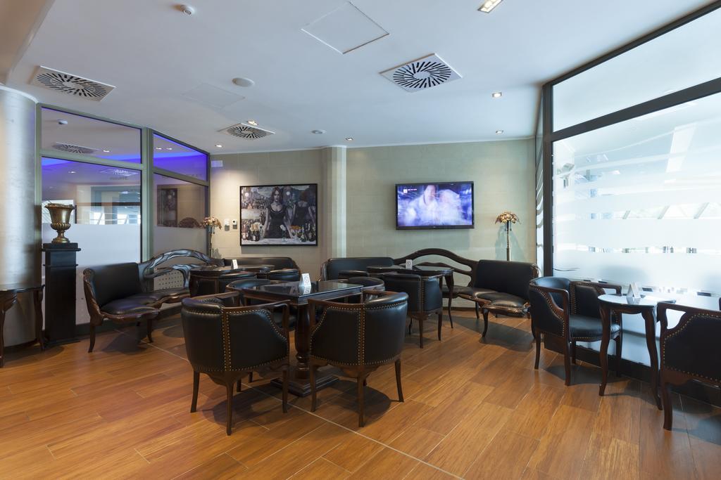 Hotel Premier Aqua - Adults Only Vrdnik Exterior foto The lounge at the airport