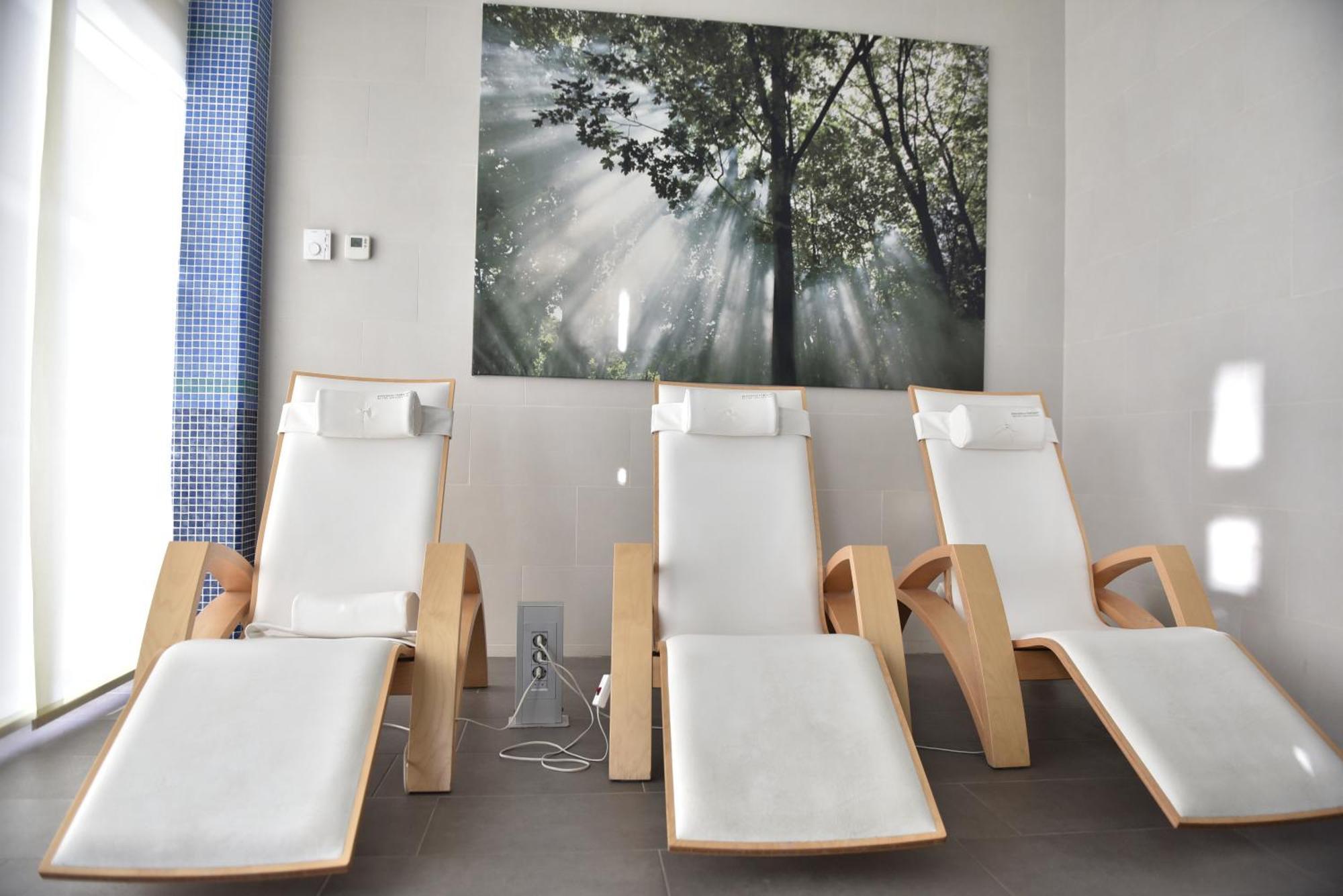 Hotel Premier Aqua - Adults Only Vrdnik Exterior foto A relaxation room
