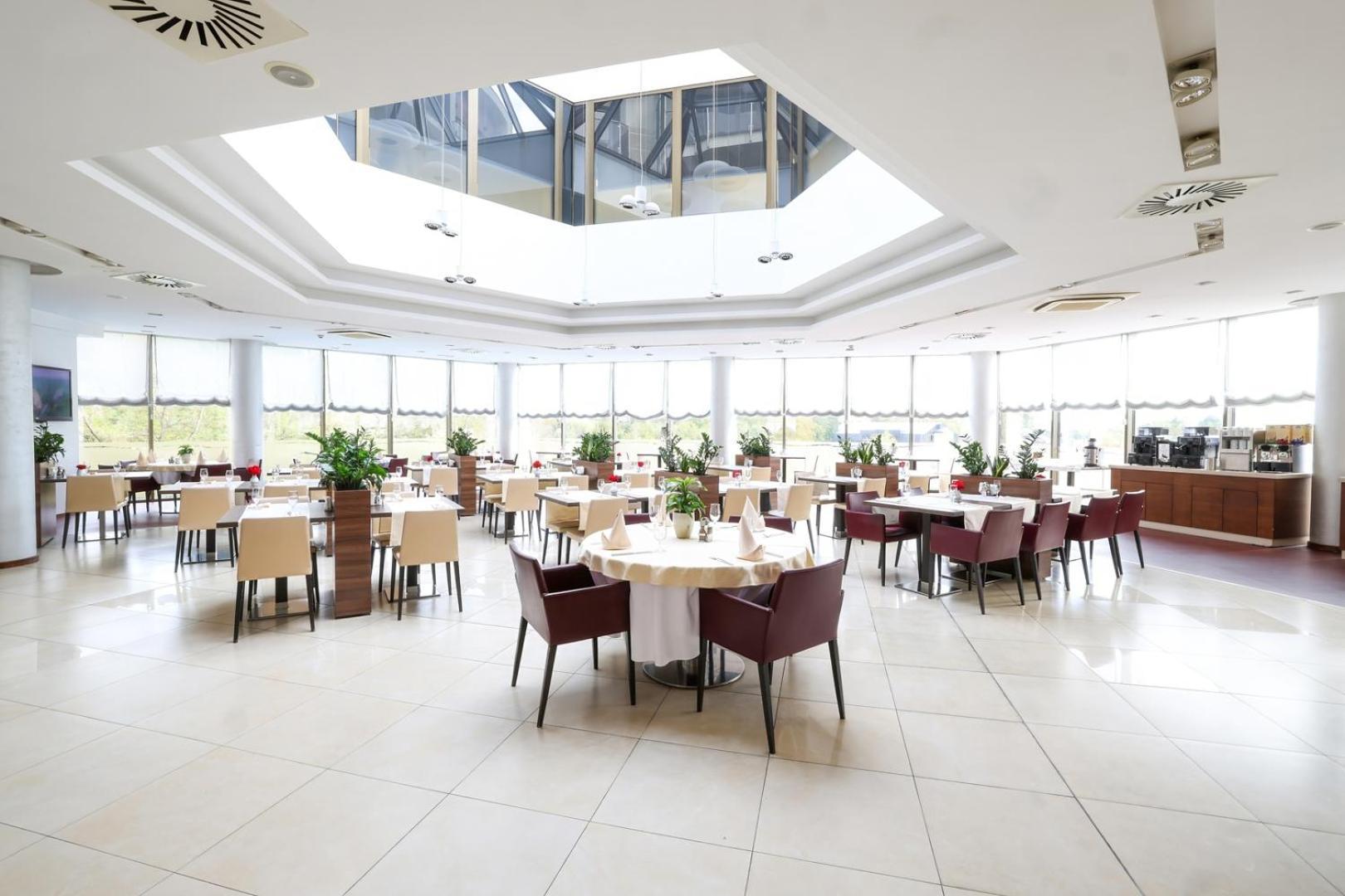 Hotel Premier Aqua - Adults Only Vrdnik Exterior foto Restaurant