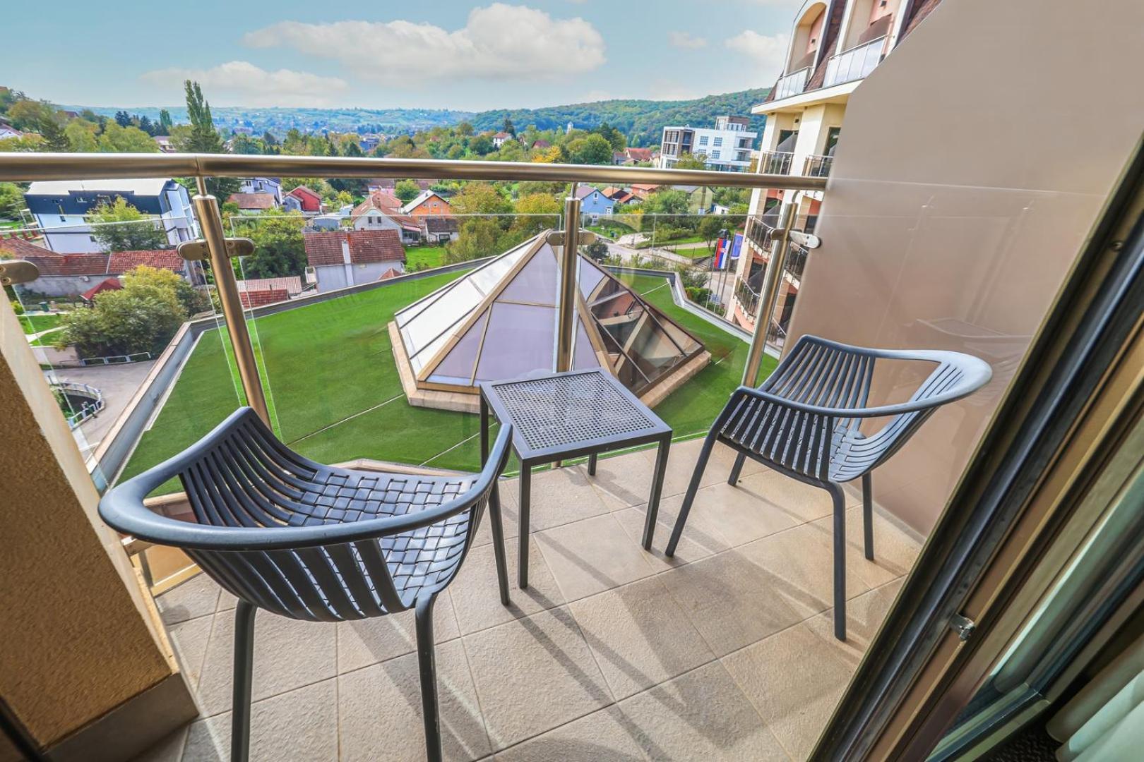 Hotel Premier Aqua - Adults Only Vrdnik Exterior foto A balcony
